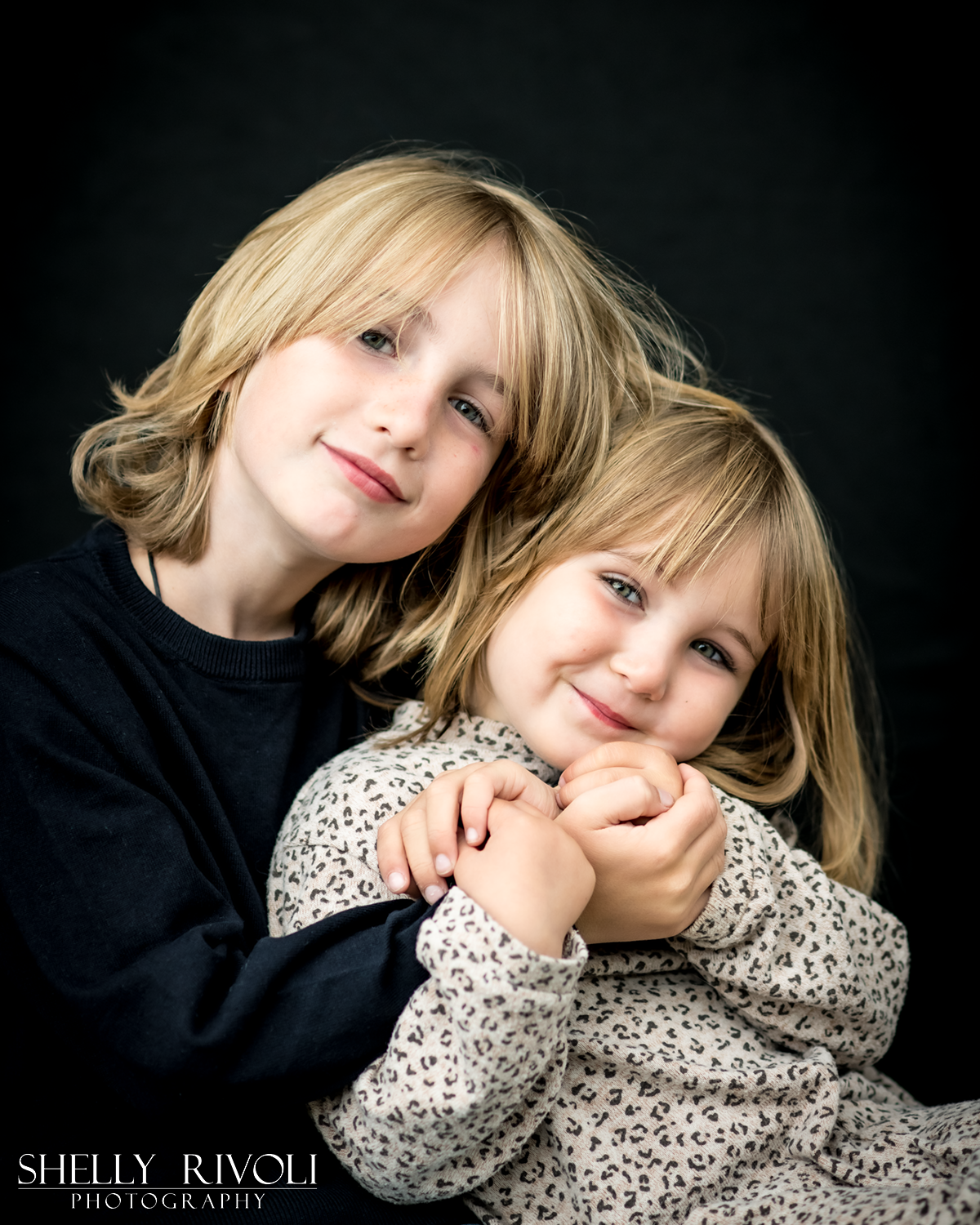 children's portrait of brother and sister in natural light by Shelly Rivoli Photography