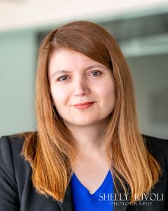 Professional headshot of woman by East Bay photographer Shelly Rivoli