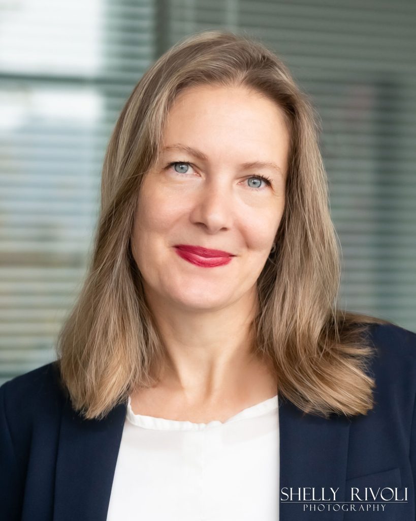 Business portrait headshot of professional woman by Shelly Rivoli